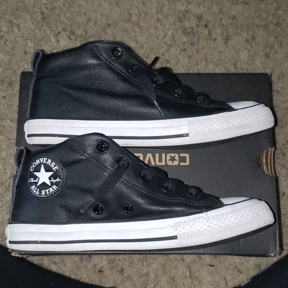 Blk Converse